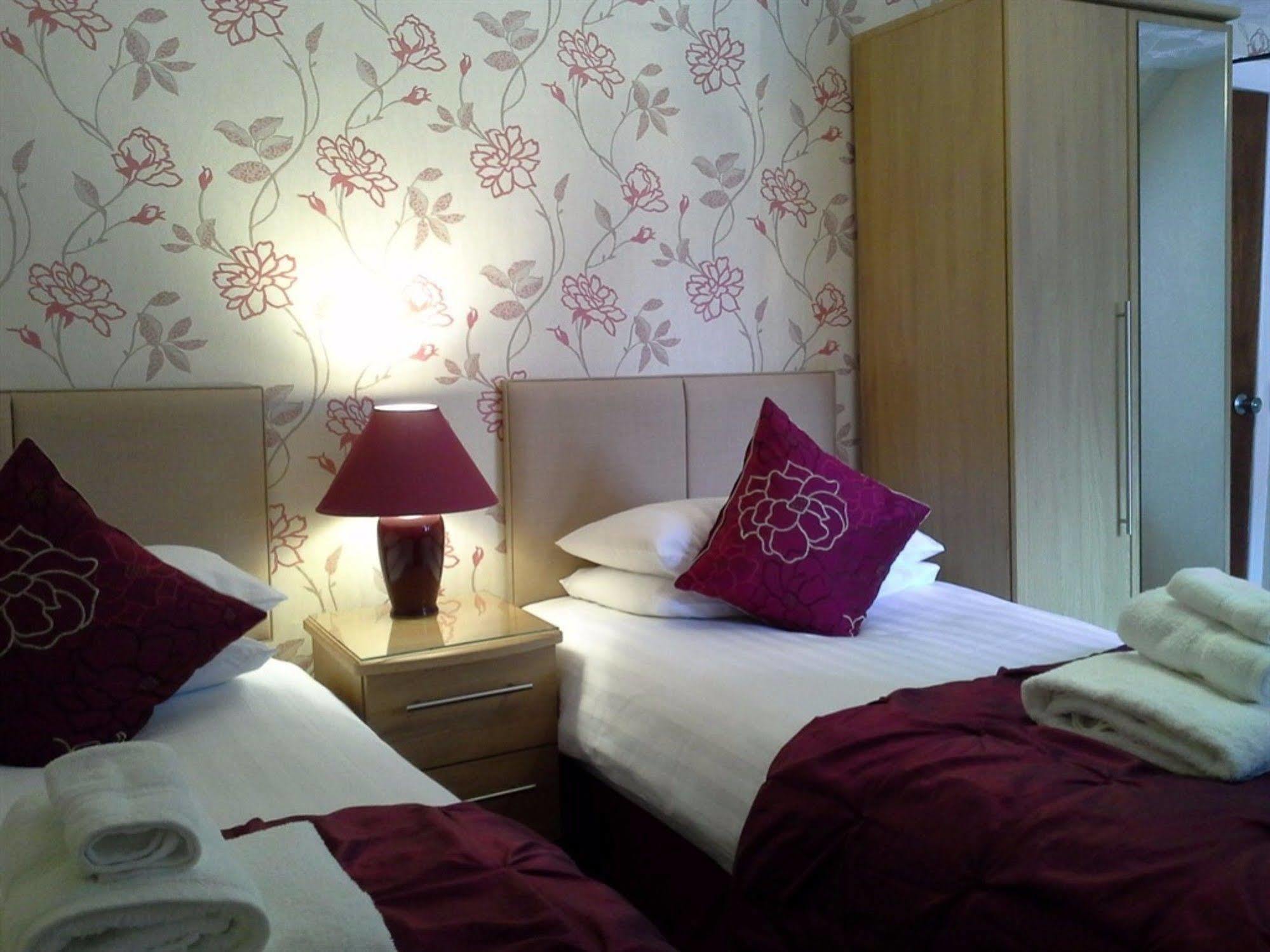 Carrmoor Guest House 卡布里奇 外观 照片